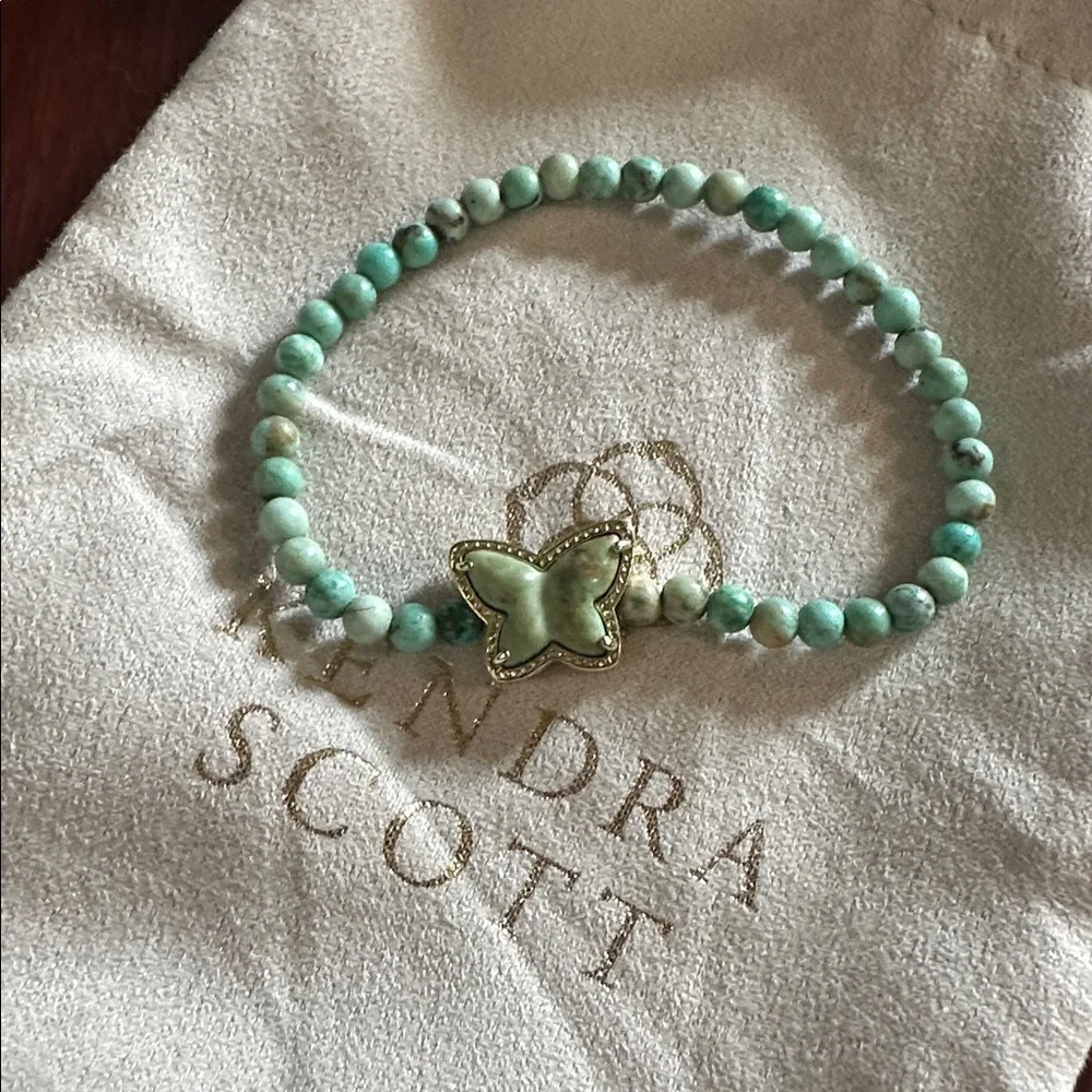Kendra Scott Beaded Lillia Gold Stretch Bracelet In Sea Green
Chrysocolla - Picture 2 of 4
